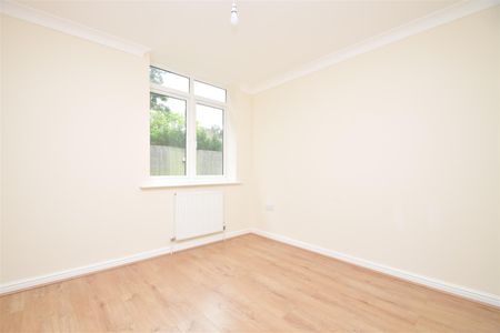 Cairnpark. Rickmansworth Road, Watford, WD19 - Photo 4