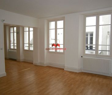 Location Appartement 1 pièce 38m² - Photo 1