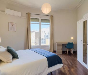 Room in a shared 6-bedroom apartment for rent in Vila de Gràcia, pe... - Photo 4
