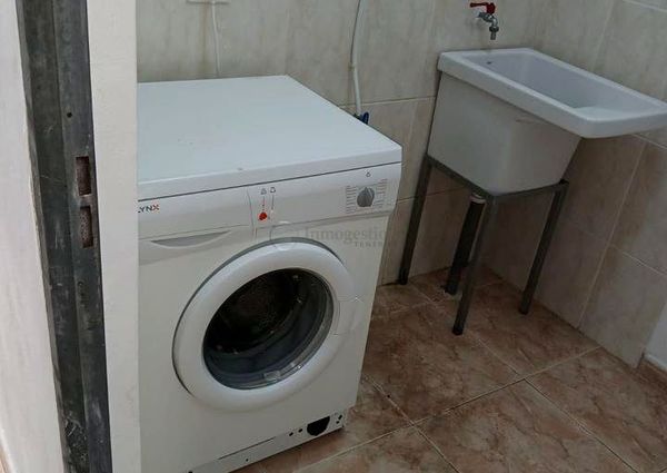 Se alquila en Buzanada apartamento de 2 dormitorios