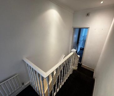 Montagu Road, London - Photo 3