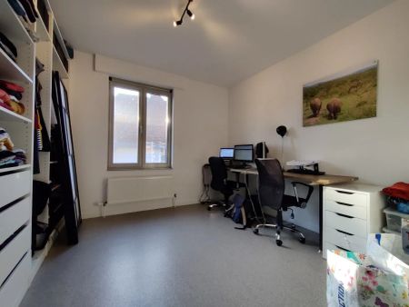 Mooi, recent appartement gelegen in het centrum van Geel! - Photo 2