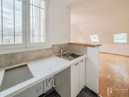 Rental Apartment Paris 8th - Photo 3