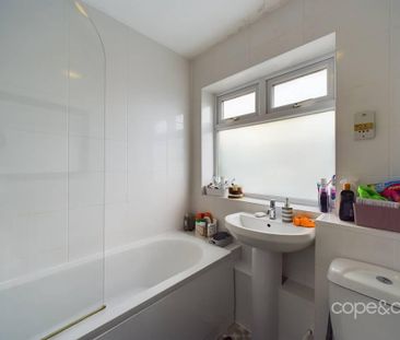 1 bedroom semi-detached house to rent - Photo 5