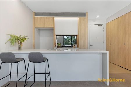 Prestigious Location Luxury Villa-like Garden Apartment - Photo 4