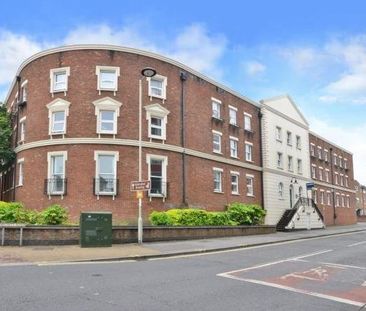 1 bedroom Flat in Stratfield House, Aldershot - Photo 3