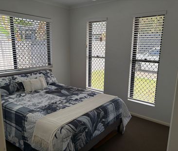 3 Bedroom Home with Modern Comforts - Photo 4