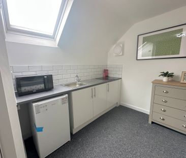 1 bedroom flat to rent - Photo 5