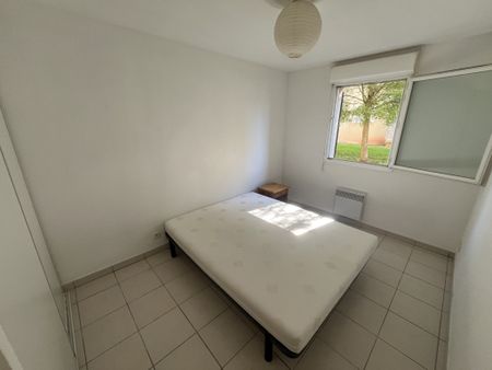 Location Appartement 2 pièces 42m² ONET LE CHATEAU 12850 - Photo 5