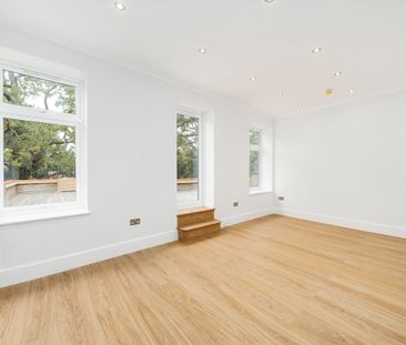 Chatsworth Road, North West London, NW2, London - Photo 1