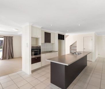 Large Family Home At The Top of Buderim - Photo 1