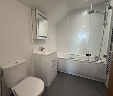 2 bedroom flat to rent - Photo 6