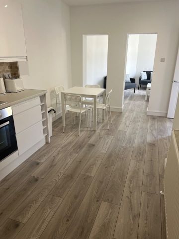 Room in a Shared Flat, Ledbury Road, CR0 - Photo 5