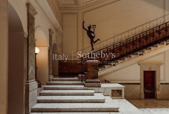 Unique Panoramic Penthouse in the Heart of Rome