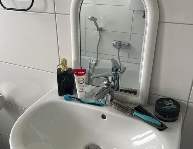 Sanierte 3,5 Zimmer Wohnung in Oberhausen Sterkrade zu vermieten - Foto 1