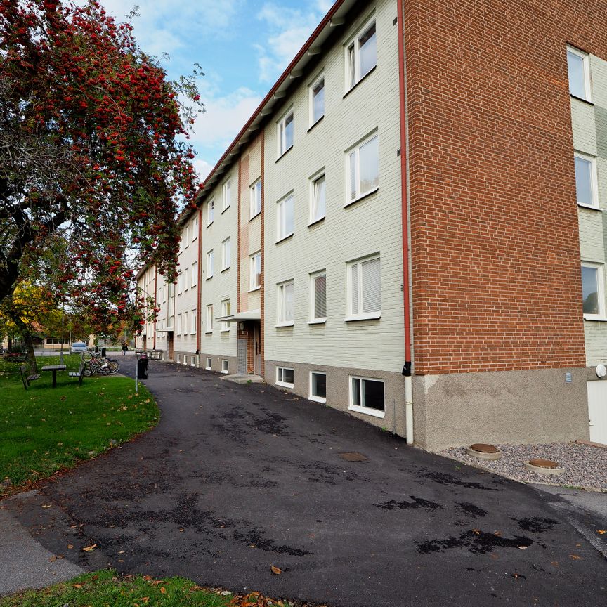 Lövåsvägen 8 - Foto 1