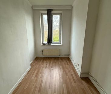 Appartement met 2 slaapkamers in de bruisende handelsstraat Vennest... - Foto 2