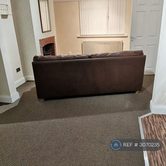 2 bedroom semi-detached house to rent - Photo 1
