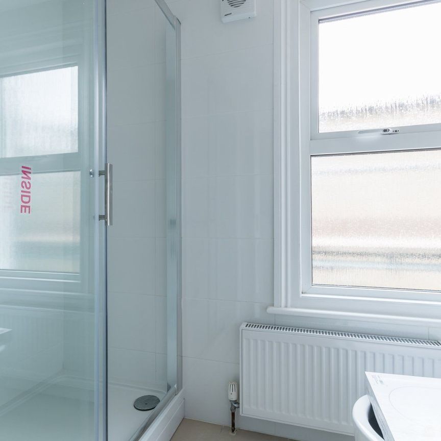 Lordship Lane, London, SE22 - Photo 1