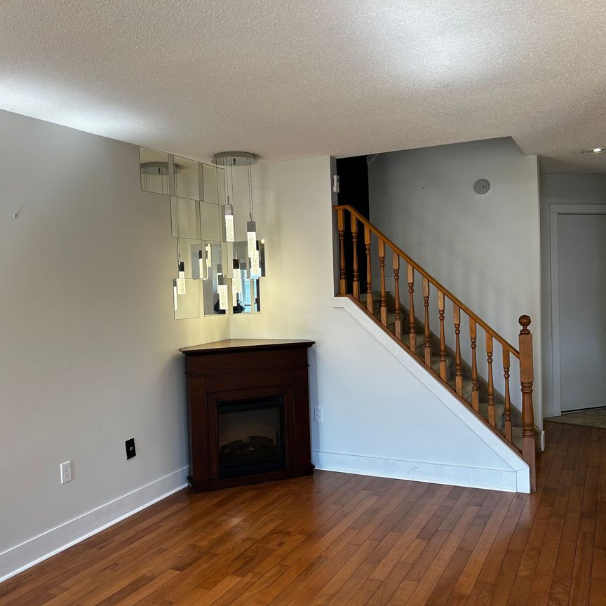 For Lease - 1199 Hamilton Road Unit# 4, London East, Ontario - Photo 1