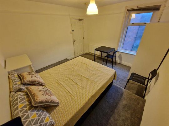 5 bedroom house share to rent - Photo 1