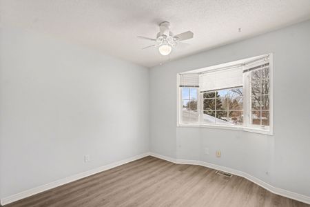 For Lease - 70 Cohen Avenue, Kanata, Ontario - Photo 3