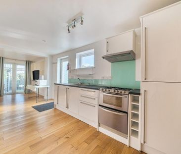 1 bedroom semi-detached bungalow to rent - Photo 6