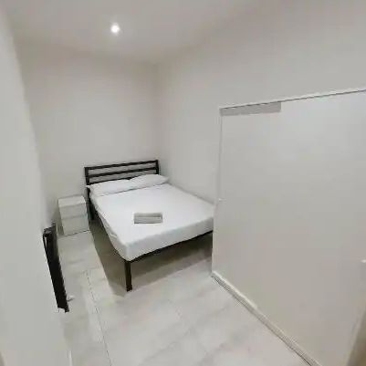 Piso de alquiler en Calle de Los Fundadores, Fuente del Berro - Foto 1