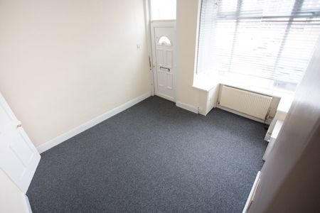 2 Bed Terraced House, Laxey Road, B16 - Photo 4