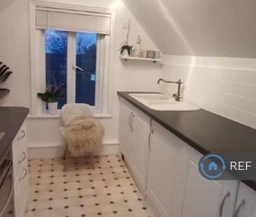 3 bedroom detached house to rent - Photo 4