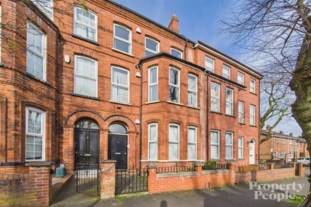 APT 3, 16 Glandore Avenue, Belfast, BT15 3FB - Photo 2