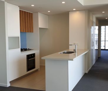 Luxury & C. B.D Located 3-Bedroom Apartment with Stunning City & Di... - Photo 3