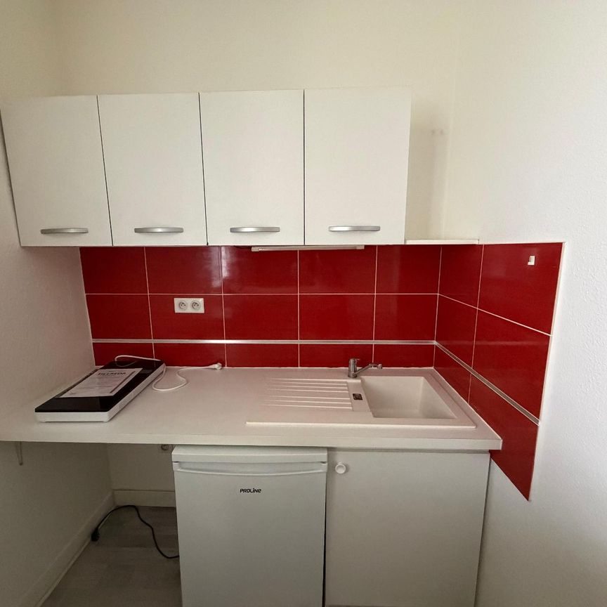 Location Appartement 1 pièce 25m² CLERMONT FERRAND 63000 - Photo 1