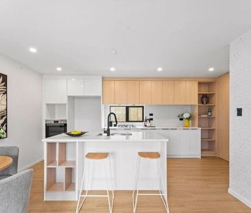 Modern 4BR Townhouse in Mt Wellington - Photo 3