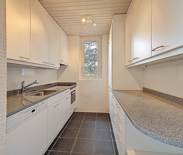 Traumhafte 5.5-Zimmer-Wohnung (Mietzins inkl. 2 Garagenplätze) - Photo 2