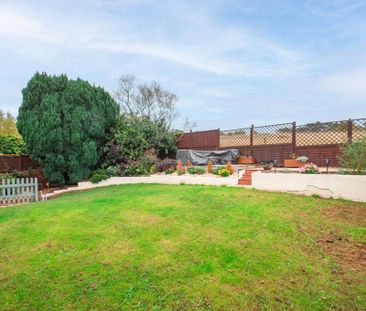4 bedroom detached house to rent - Photo 6