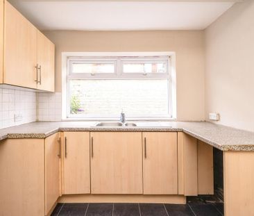 2 bedroom terraced house to rent - Photo 6