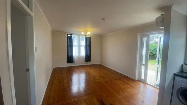 Glen Innes, RENTED - Photo 1