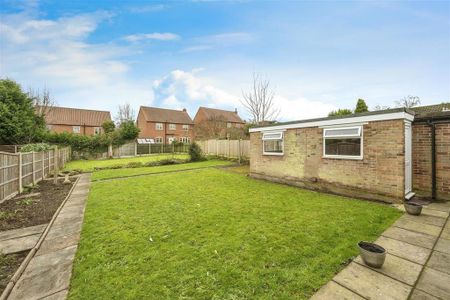 3 bedroom bungalow to rent - Photo 3
