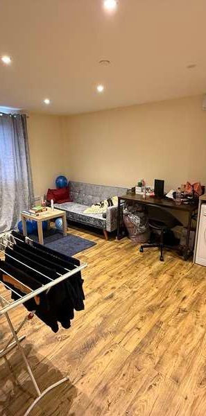 Kisar Court, Salisbury Street, SO15 - Photo 1