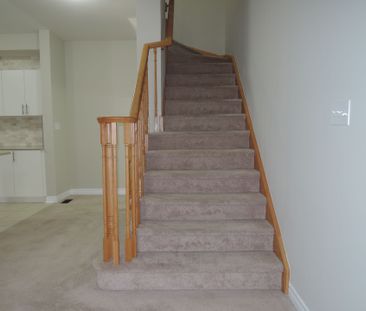 For Lease - 23 Nisbet Boulevard, Hamilton, Ontario - Photo 3