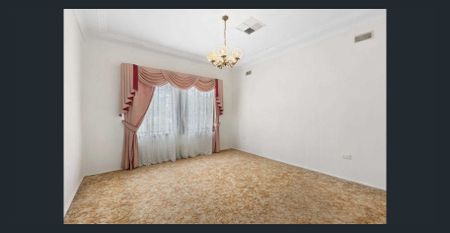 Solid Brick House - Photo 3