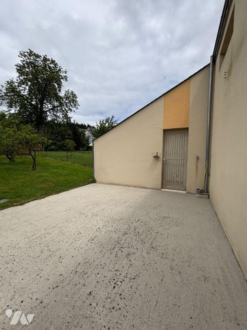 LA CROIXILLE, Entre Fougères et Vitré, Jolie maison de 75 m², en très bon état, comprenant : -... - Photo 5