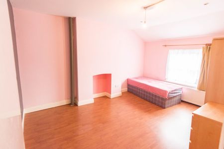 Claremont Road, Cricklewood, London, NW2 - Photo 2