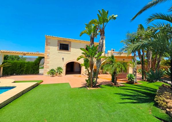 WIDE ESTATE FOR RENT IN TEULADA FOR LONG TERM