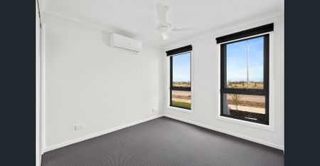 Modern Comfort and Convenience in a Prime Location - Photo 5