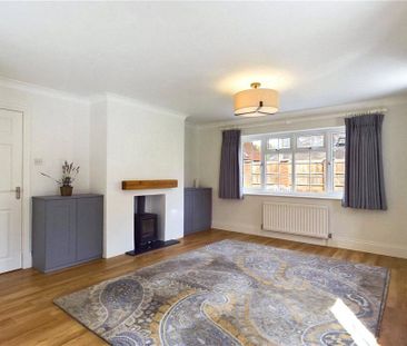 4 bedroom detached house to rent - Photo 2