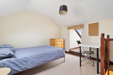 5 bedroom semi-detached house to rent - Photo 3