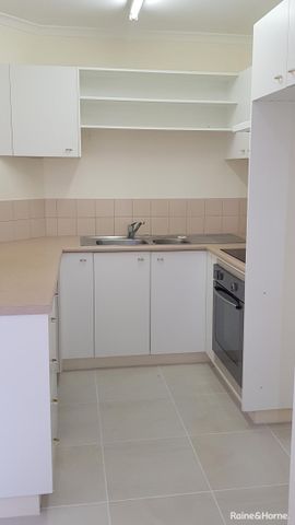 Two Bed Townhouse - Premier Complex - Photo 4