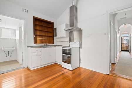 Thinking of selling? Contact our agent - Photo 3